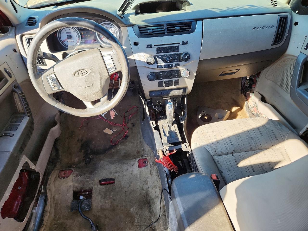 2009 FORD FOCUS SE photo 22