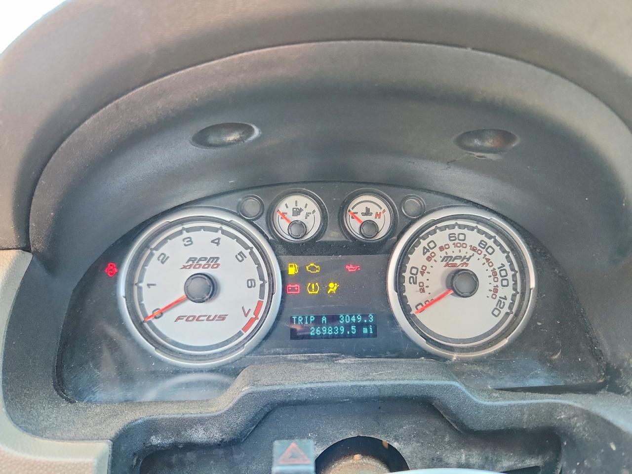 2009 FORD FOCUS SE photo 25
