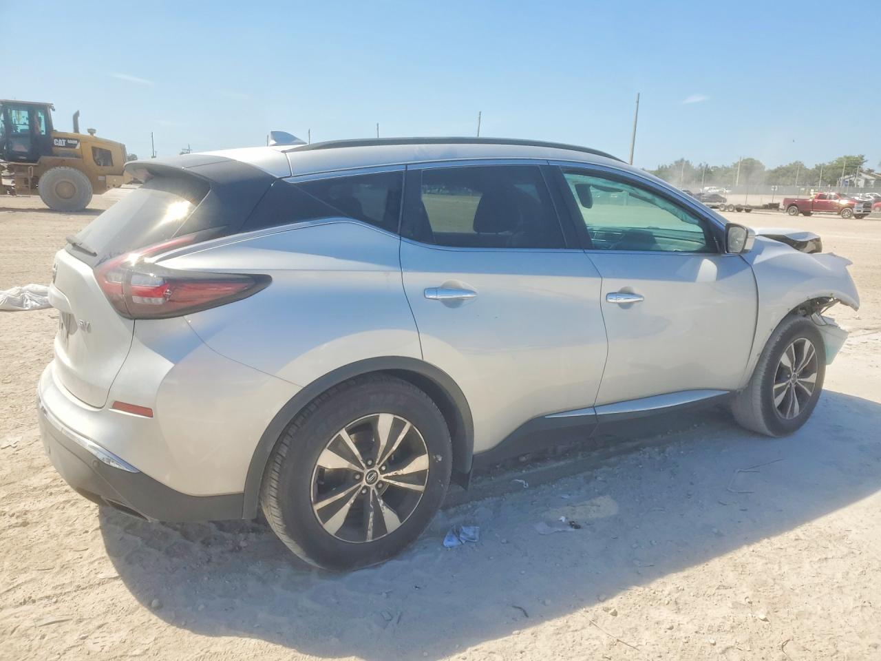 2020 NISSAN MURANO SV photo 3