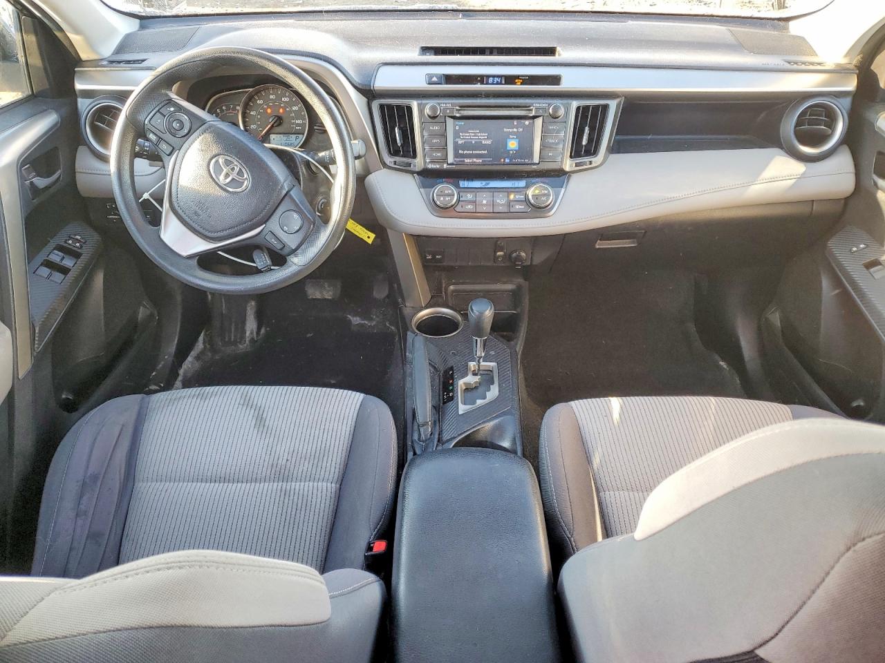 2015 TOYOTA RAV4 XLE photo 8