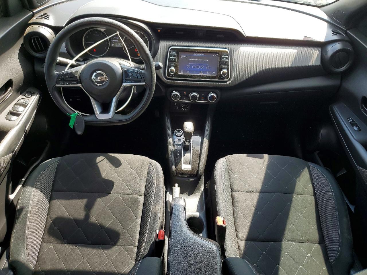 2019 NISSAN KICKS S photo 15