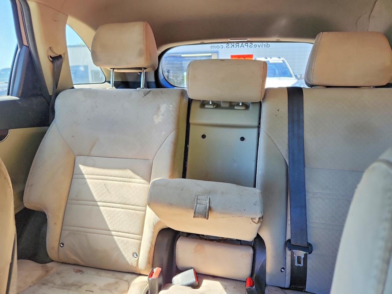 2017 KIA SORENTO LX photo 28