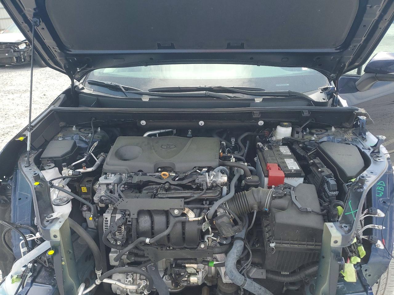 2025 TOYOTA RAV4 XLE PREMIUM photo 12