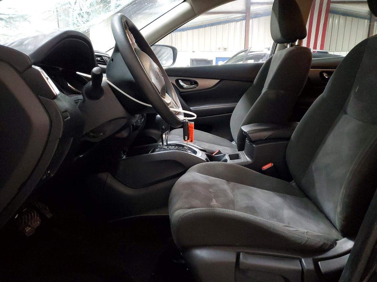 2016 NISSAN ROGUE S photo 13