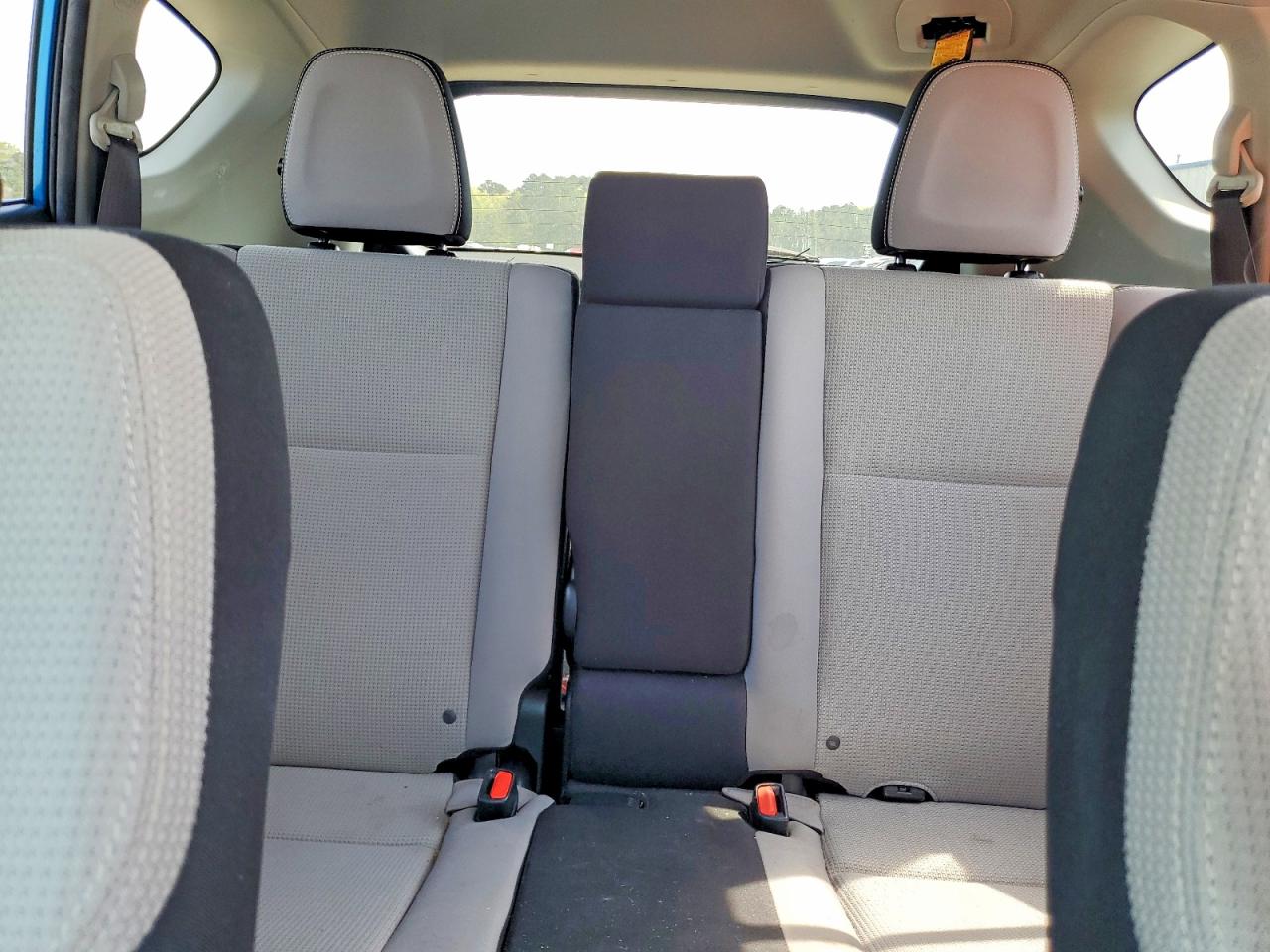 2016 TOYOTA RAV4 XLE photo 19