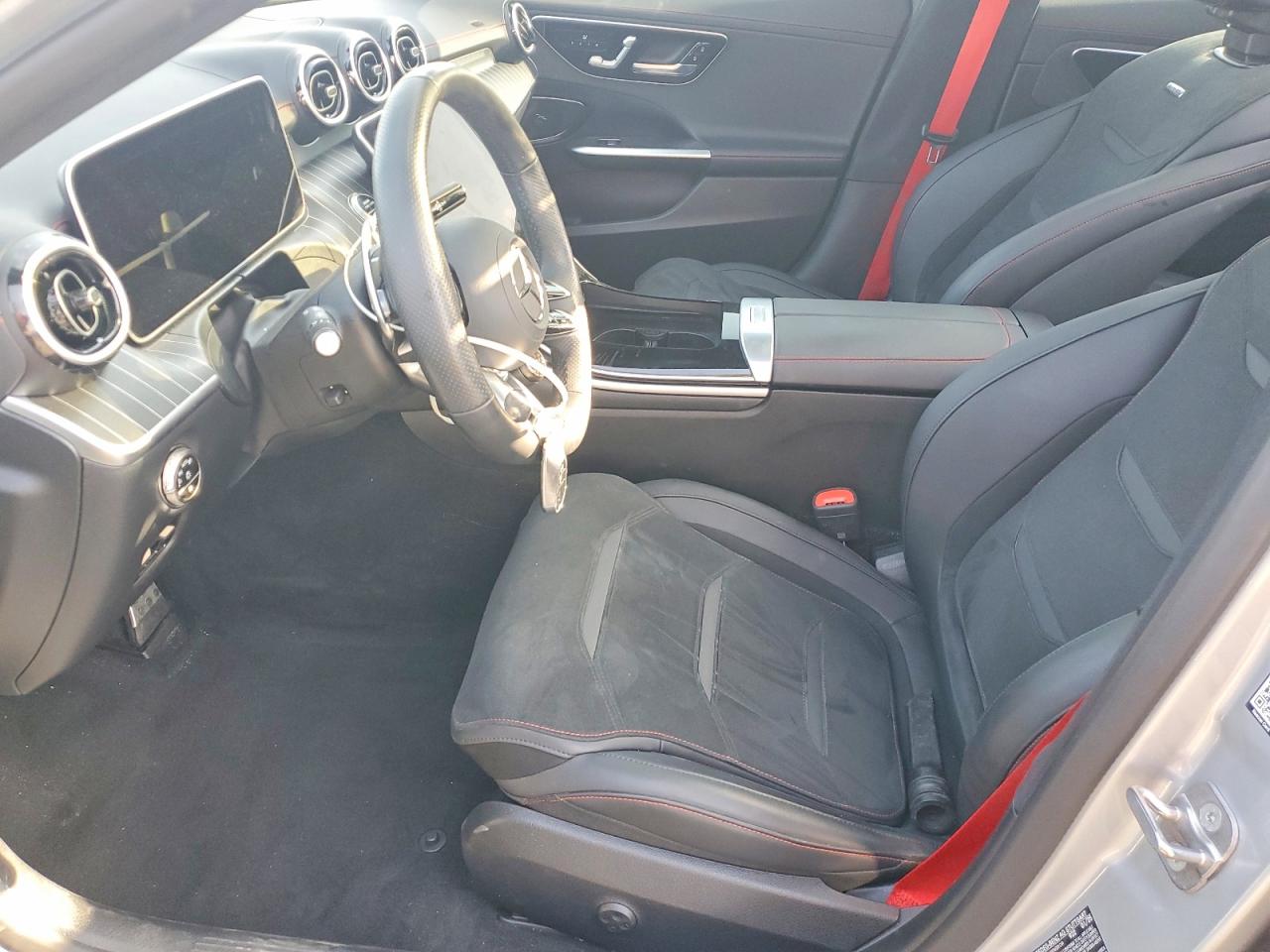 2025 MERCEDES-BENZ C 43 AMG photo 7