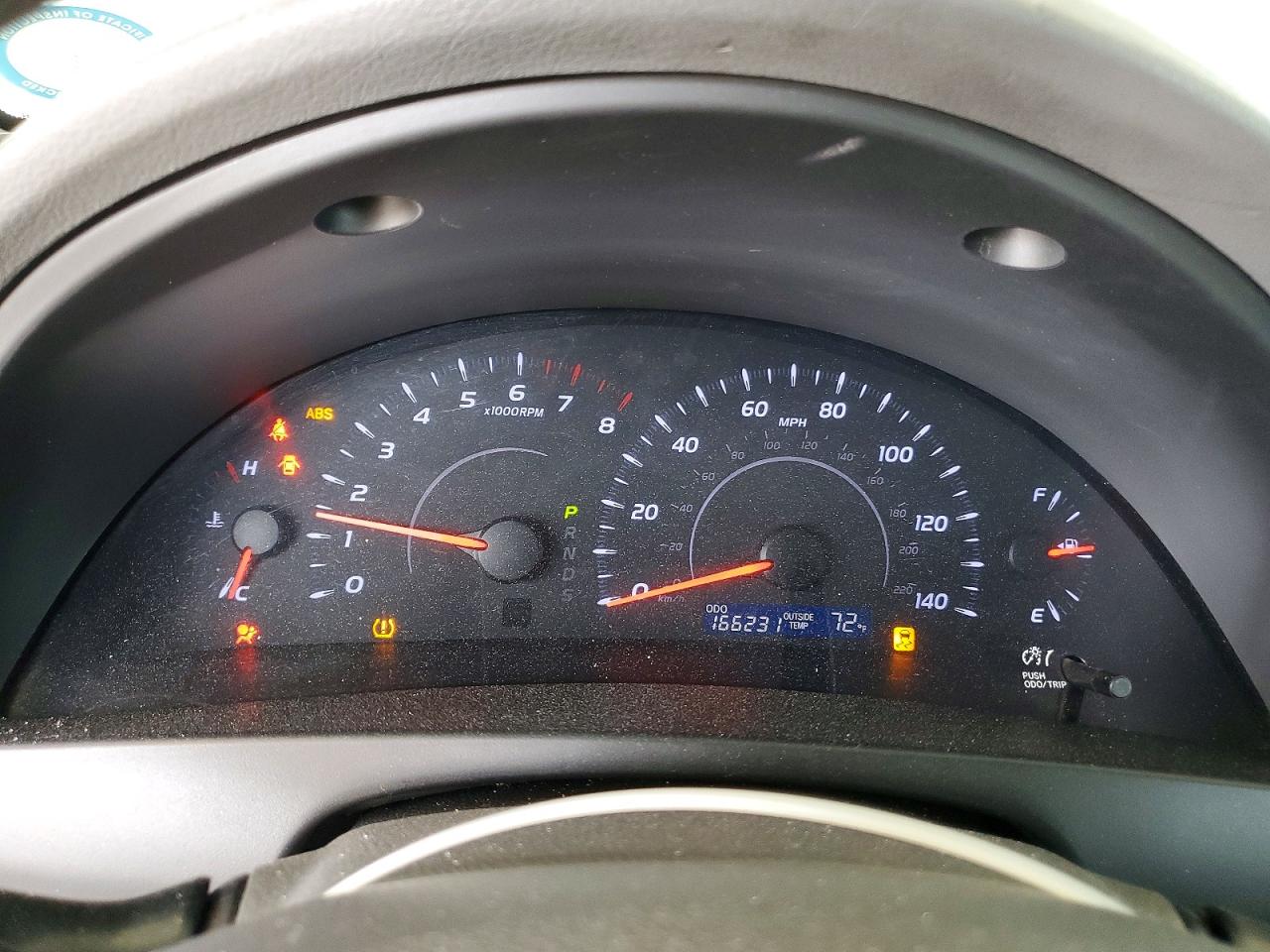 2010 TOYOTA CAMRY LE photo 9