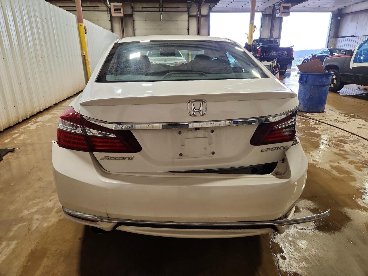 2016 HONDA ACCORD SPORT photo 6