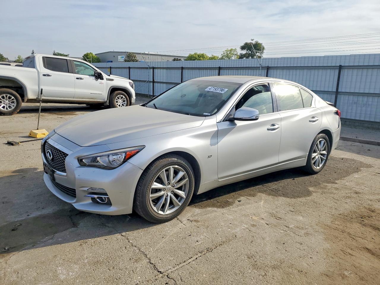 2015 INFINITI Q50