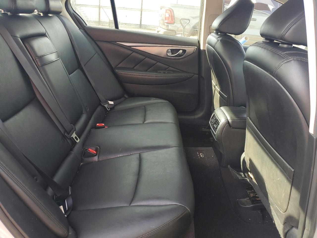 2015 INFINITI Q50 PREMIUM photo 19
