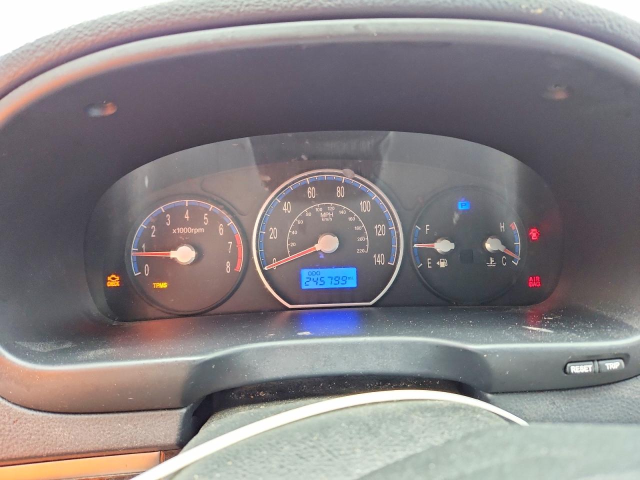 2009 HYUNDAI SANTA FE GLS photo 9