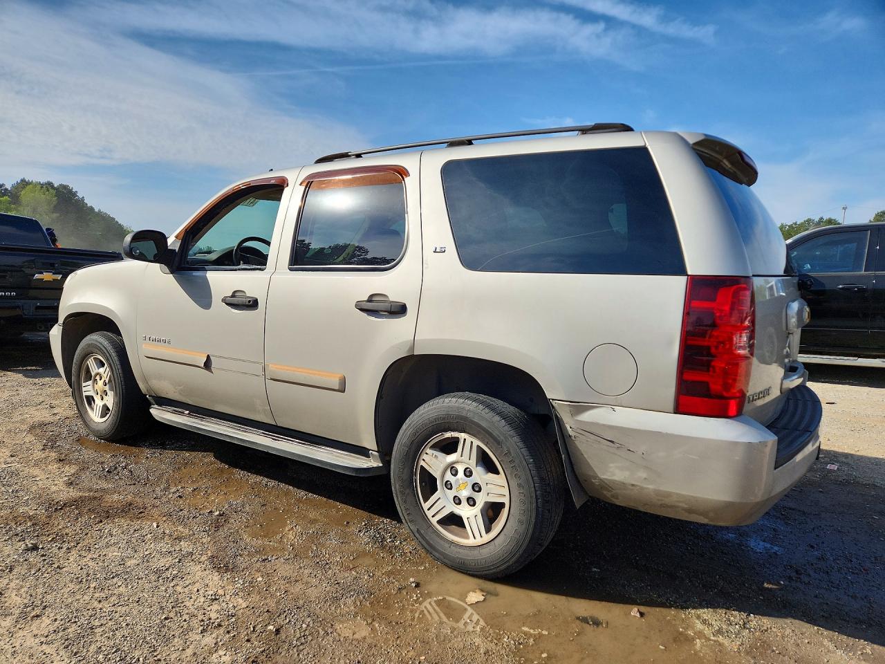 2007 CHEVROLET TAHOE C1500 photo 3