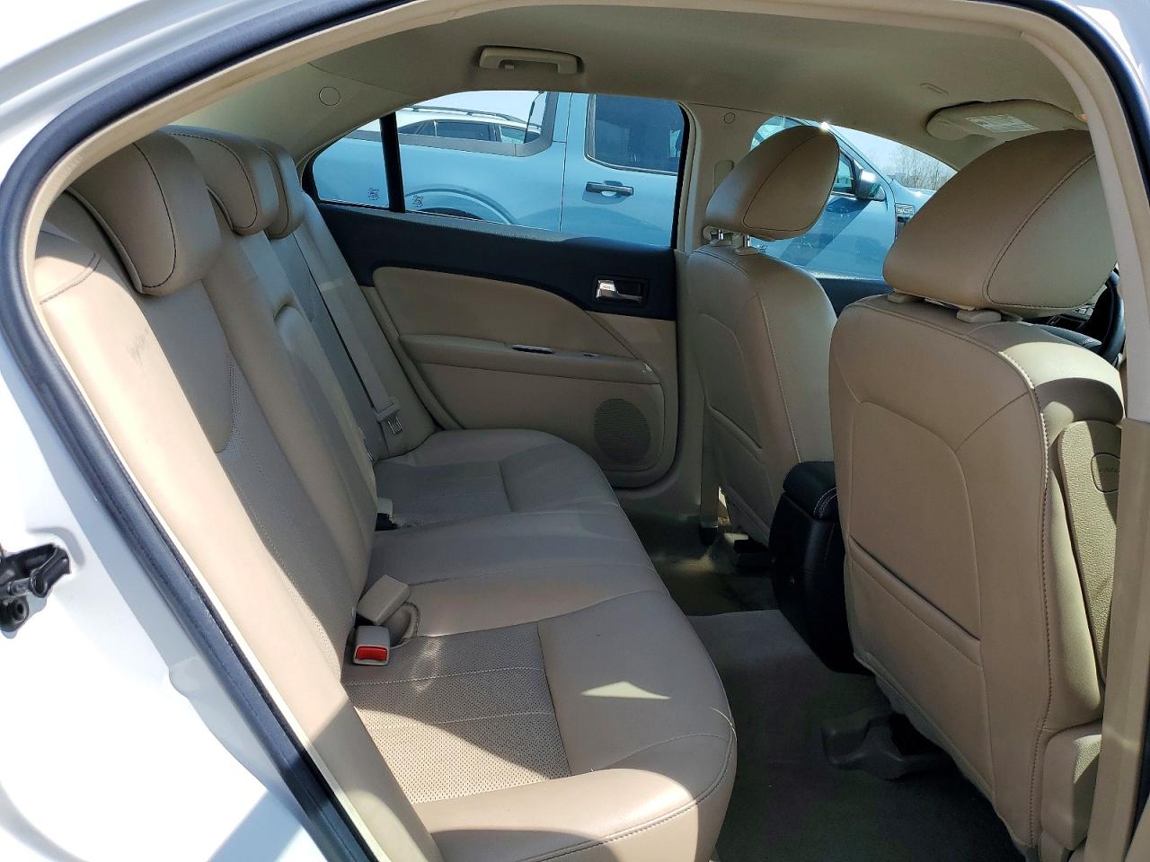 2010 MERCURY MILAN PREMIER photo 28