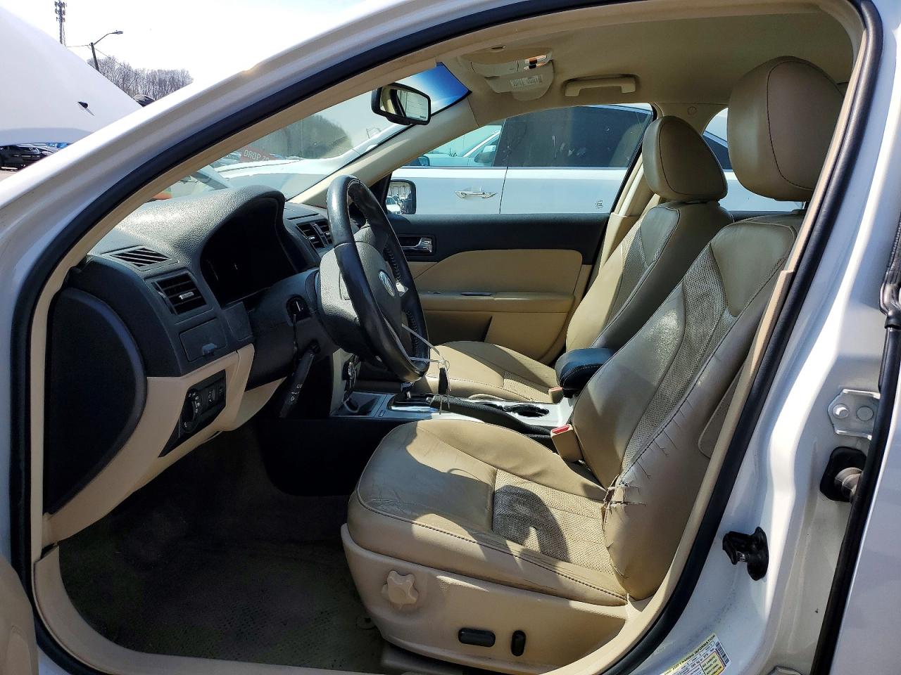 2010 MERCURY MILAN PREMIER photo 19