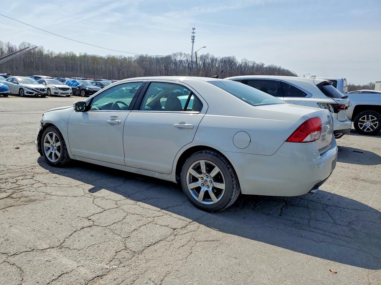 2010 MERCURY MILAN PREMIER photo 4
