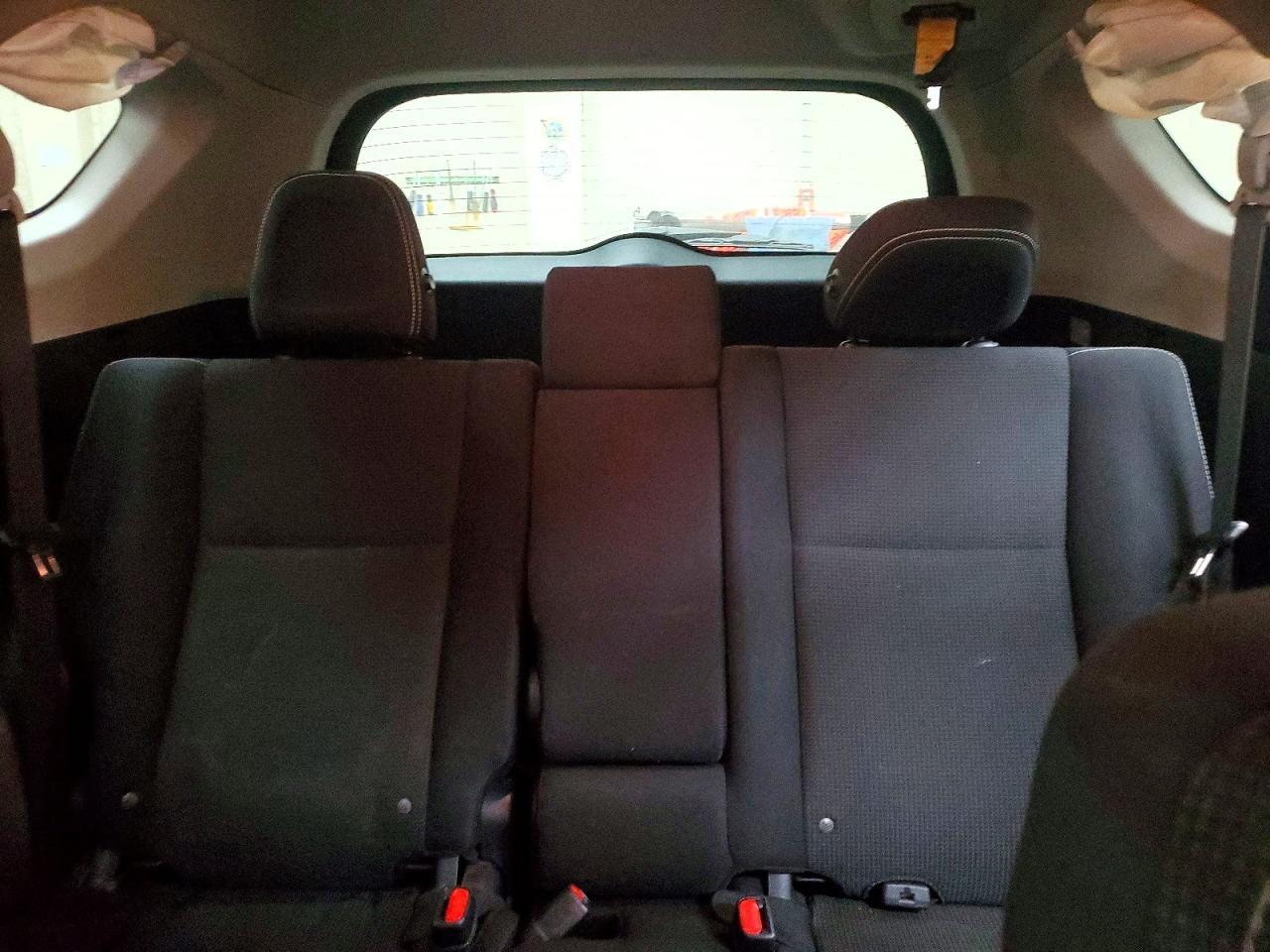 2018 TOYOTA RAV4 XLE photo 28