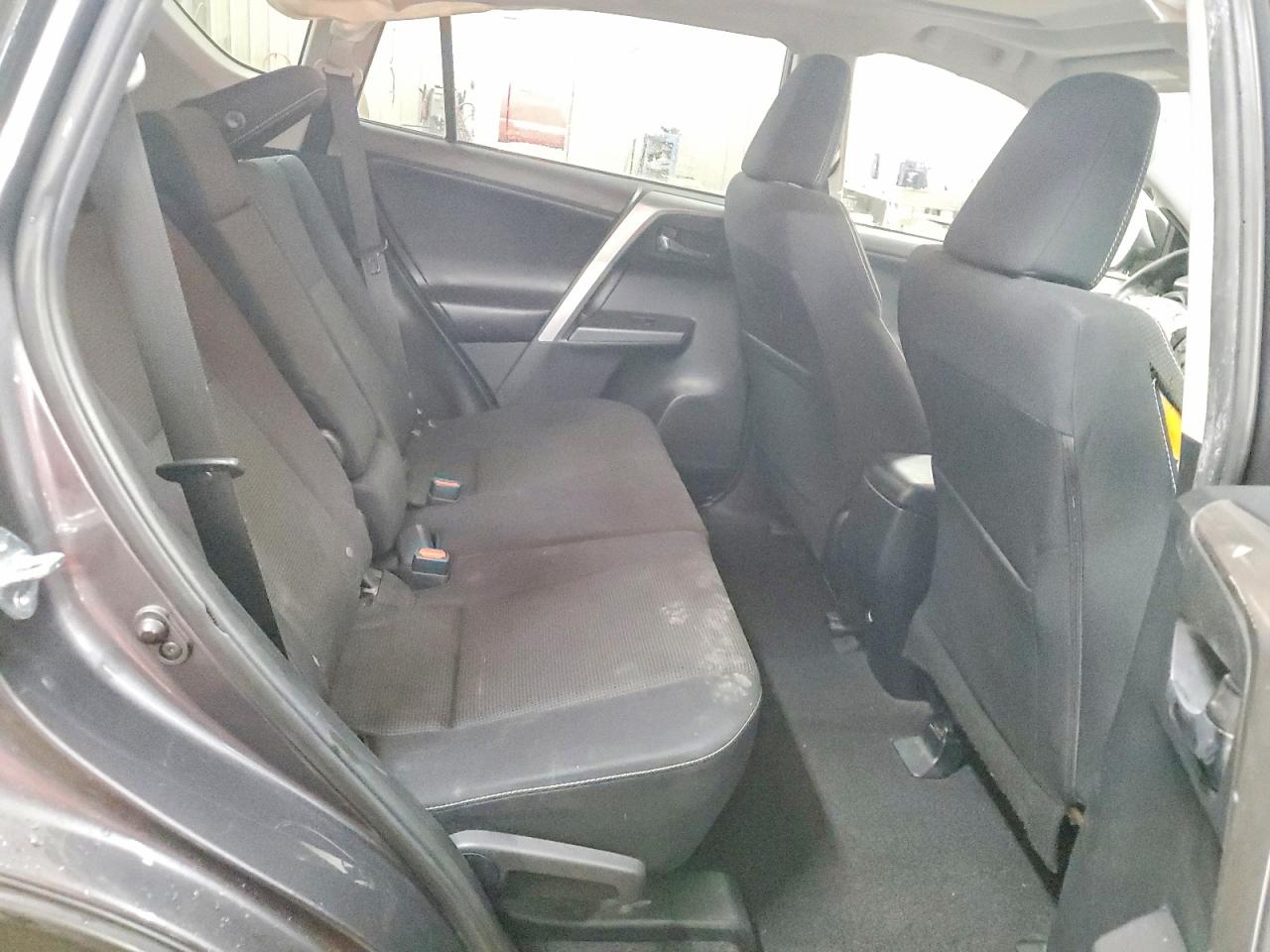 2018 TOYOTA RAV4 XLE photo 31