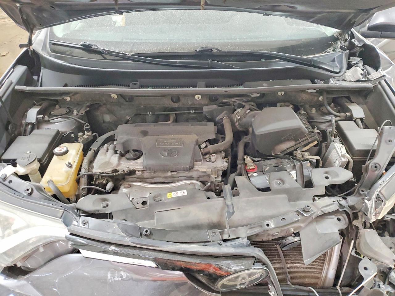 2018 TOYOTA RAV4 XLE photo 34