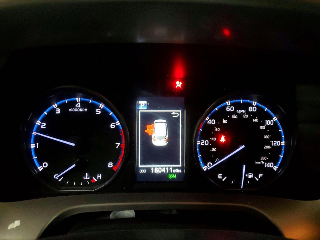 2018 TOYOTA RAV4 XLE photo 25