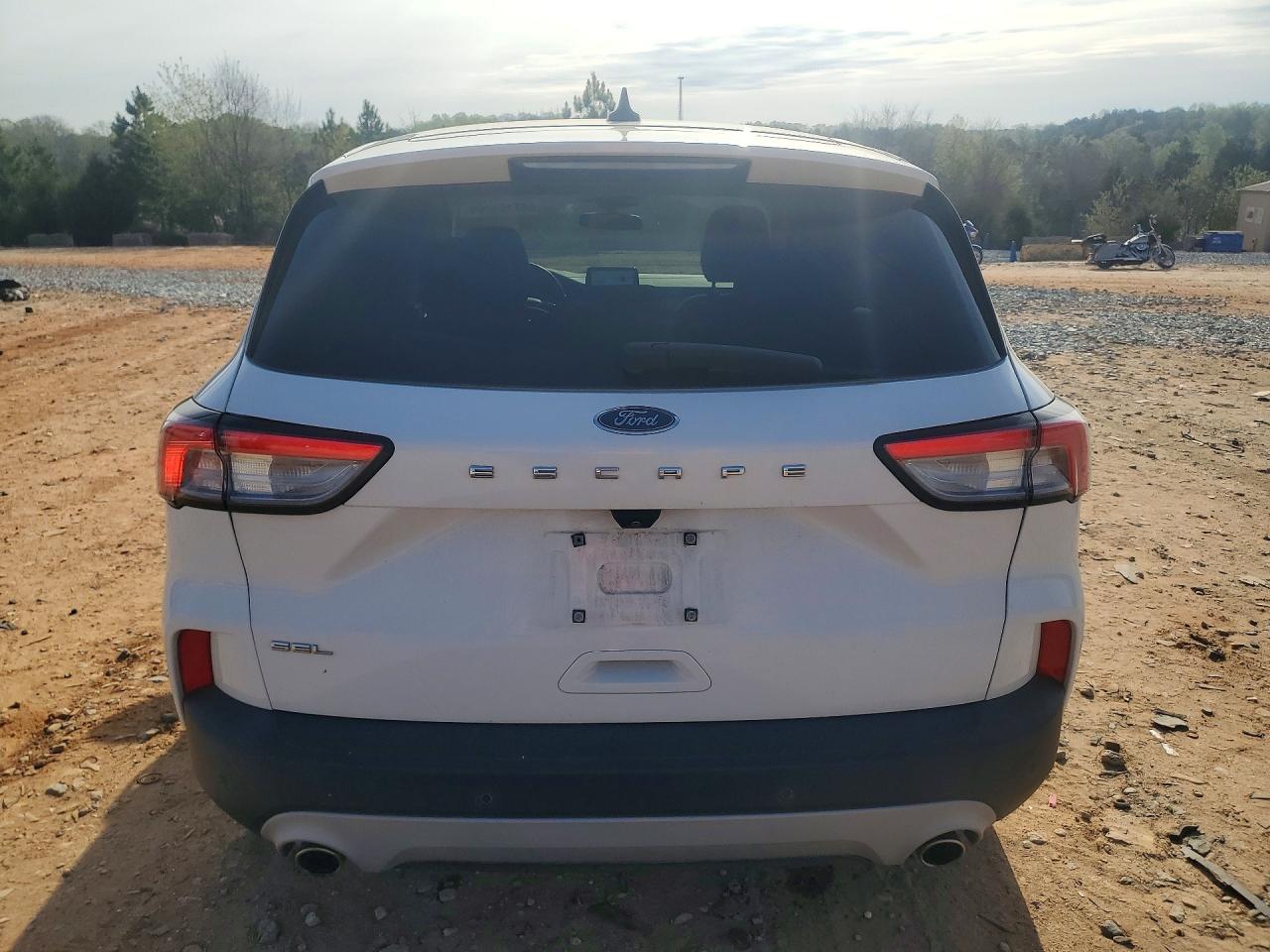 2022 FORD ESCAPE SEL photo 16