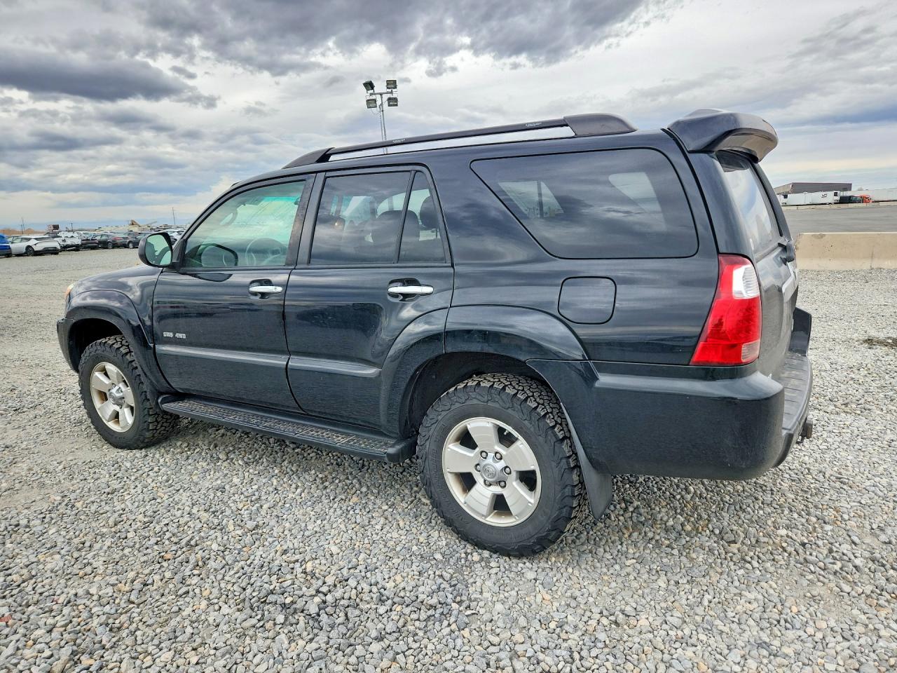 2008 TOYOTA 4RUNNER SR5 photo 4