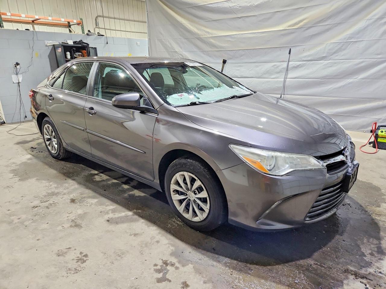 2017 TOYOTA CAMRY LE photo 7