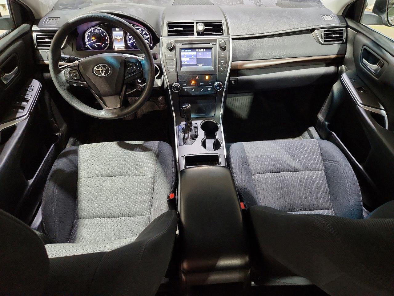 2017 TOYOTA CAMRY LE photo 15