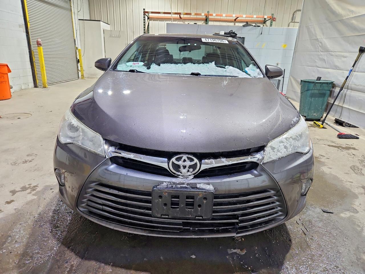 2017 TOYOTA CAMRY LE photo 9