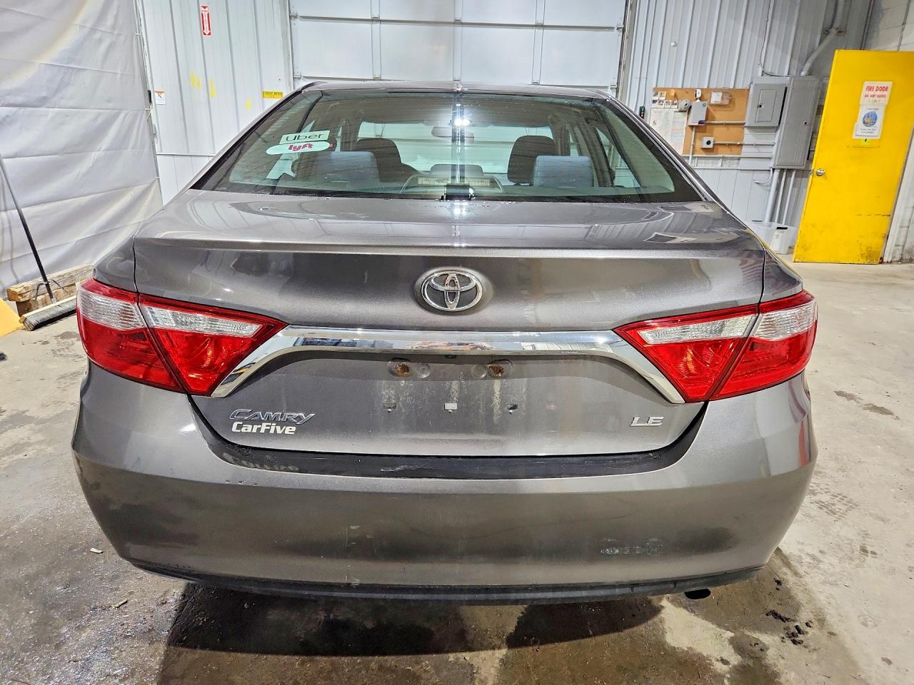 2017 TOYOTA CAMRY LE photo 11