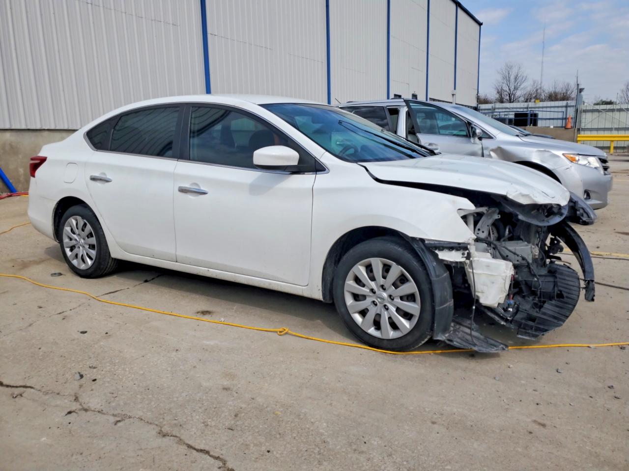 2018 NISSAN SENTRA S photo 4