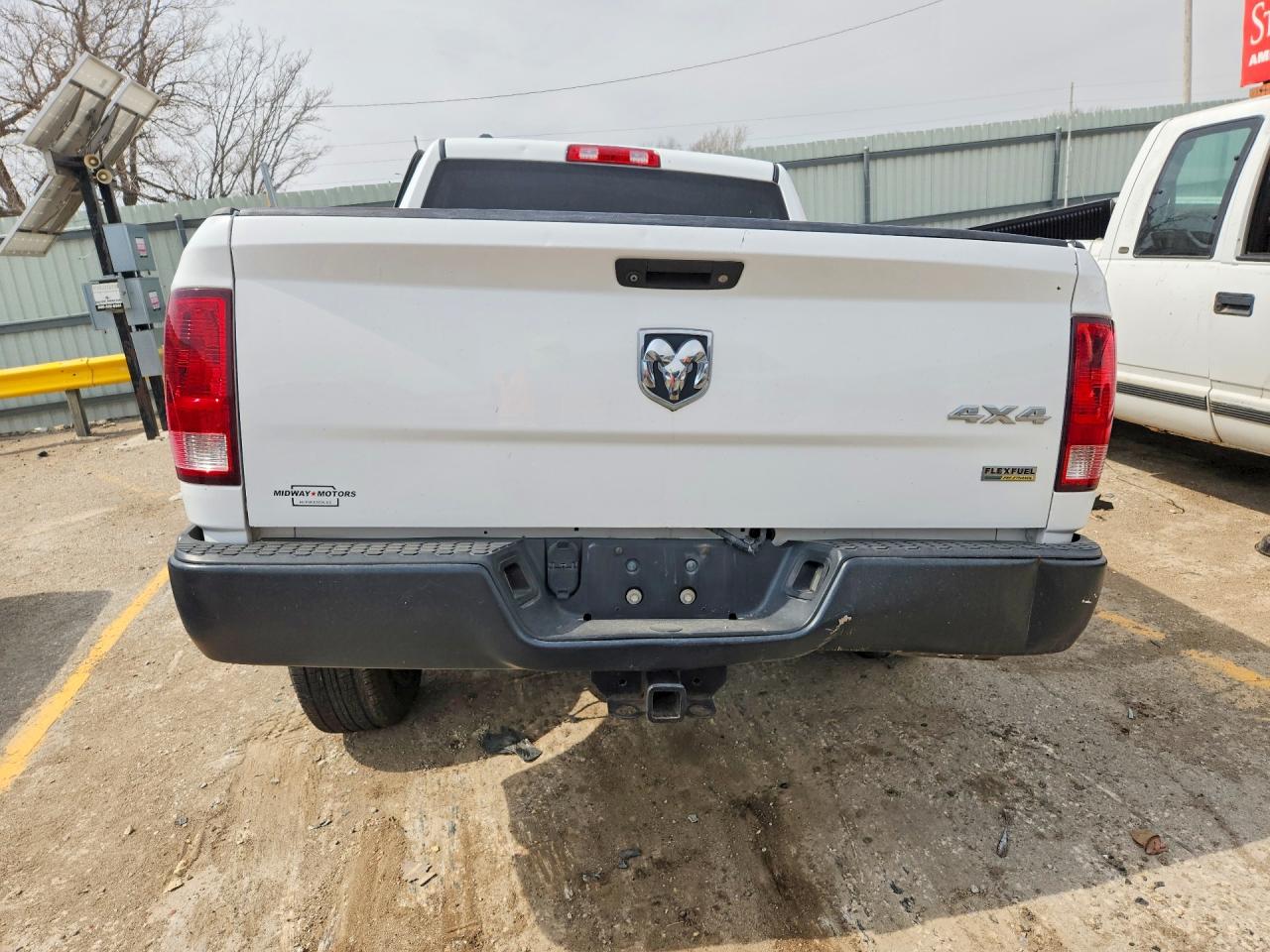 2014 RAM 1500 ST photo 11
