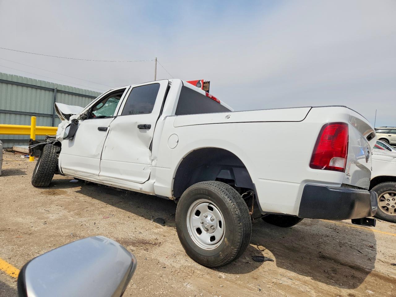 2014 RAM 1500 ST photo 3