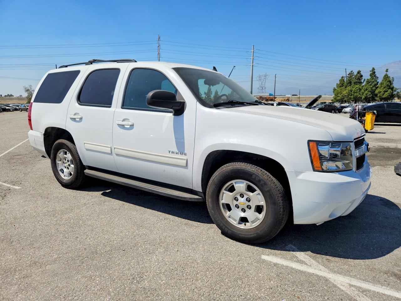 2013 CHEVROLET TAHOE C1500 LT photo 4