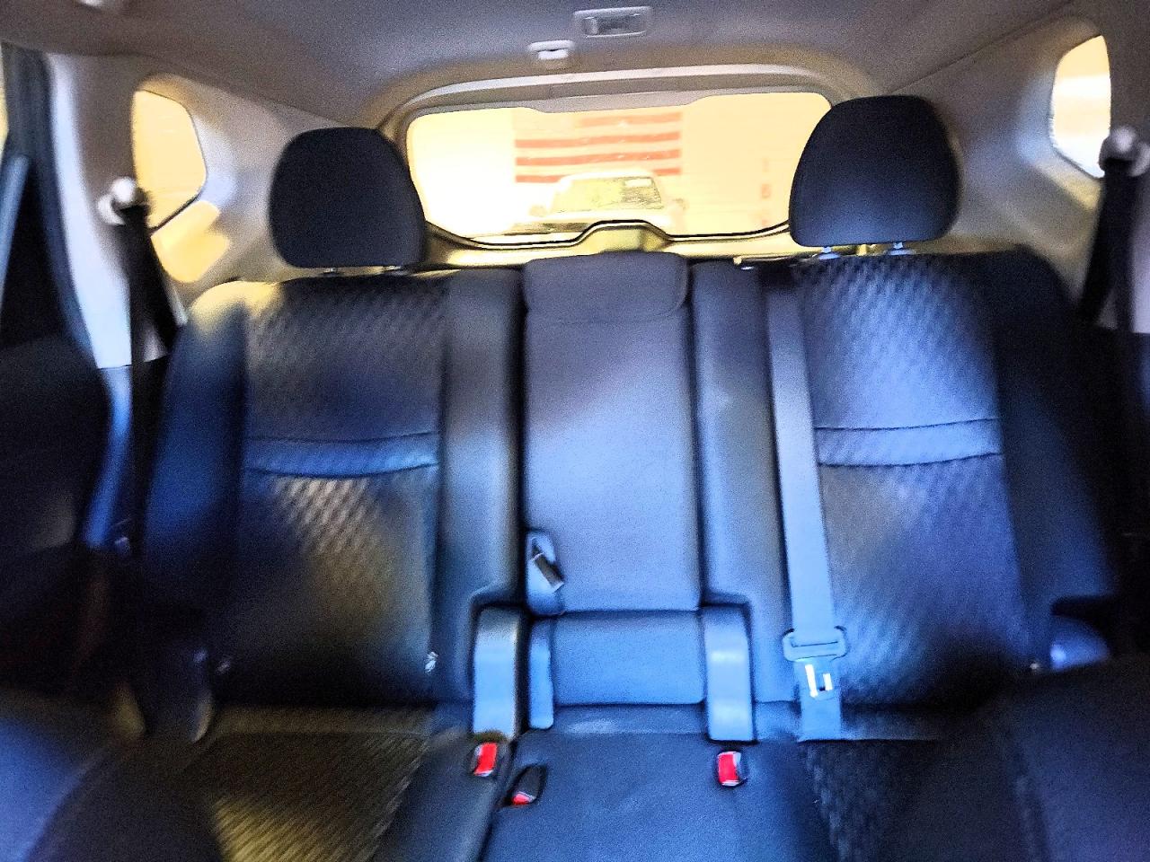2018 NISSAN ROGUE SV photo 19