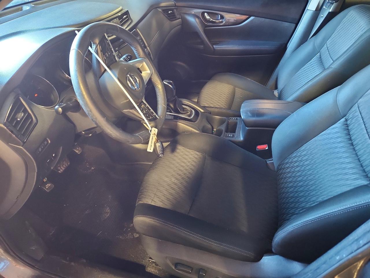 2018 NISSAN ROGUE SV photo 13
