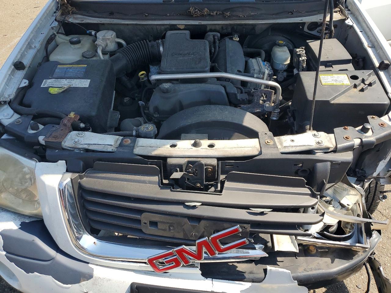 2004 GMC ENVOY photo 12
