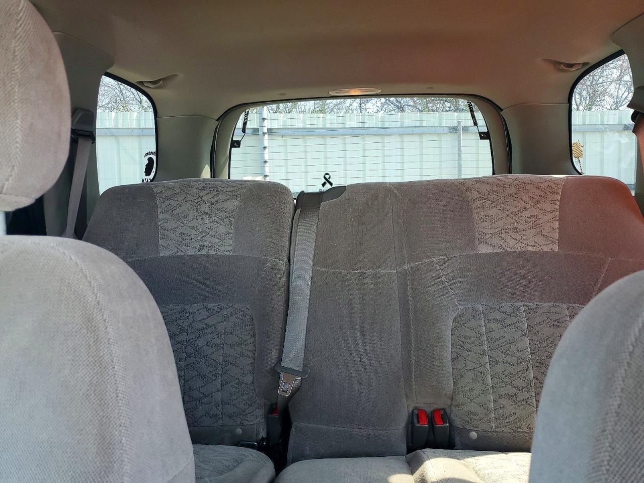 2004 GMC ENVOY photo 10