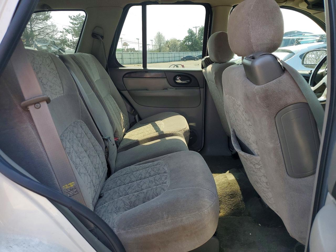 2004 GMC ENVOY photo 11