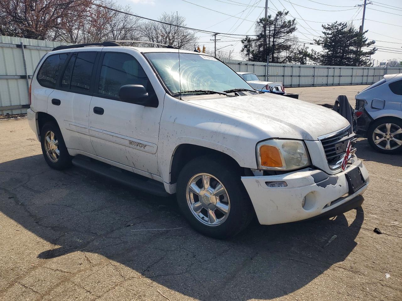 2004 GMC ENVOY photo 4