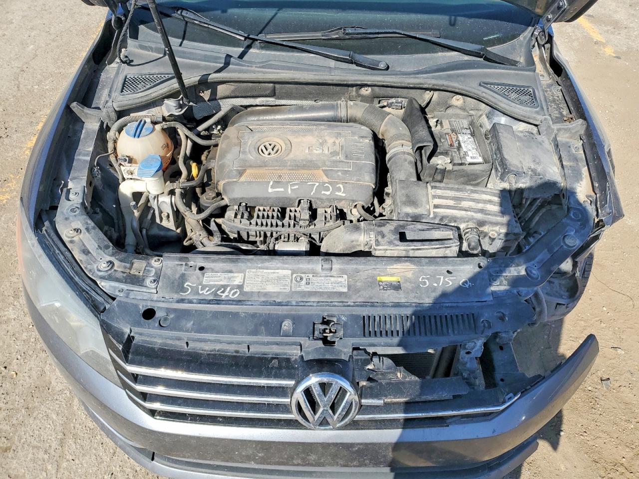 2015 VOLKSWAGEN PASSAT S photo 21