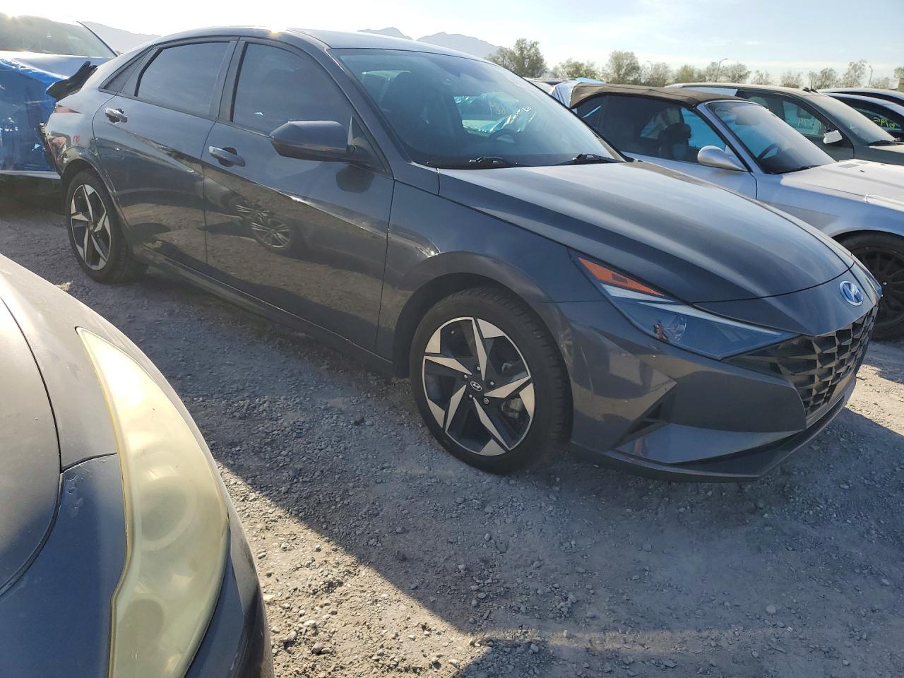 2023 HYUNDAI ELANTRA SEL photo 7