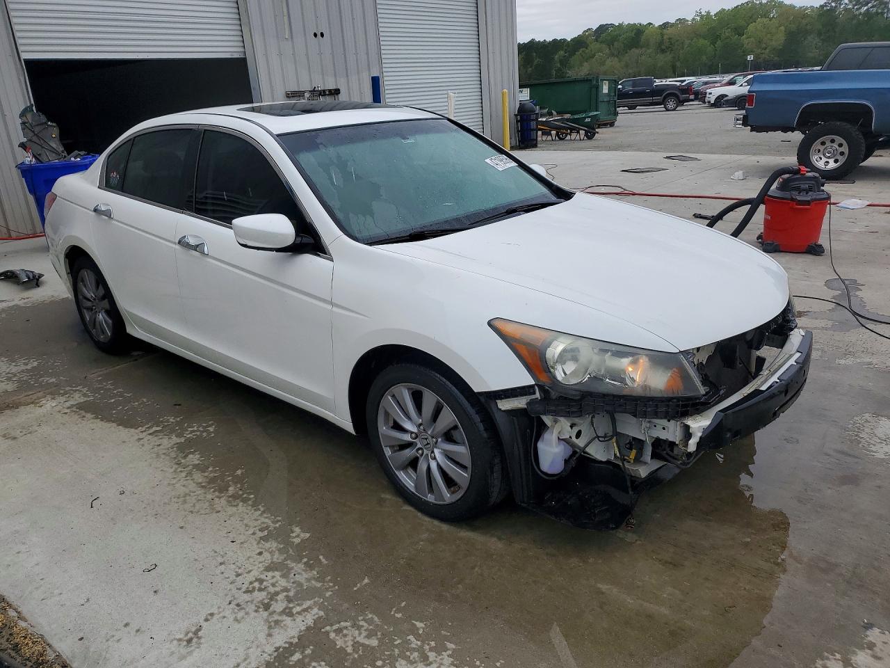 2011 HONDA ACCORD EXL photo 10