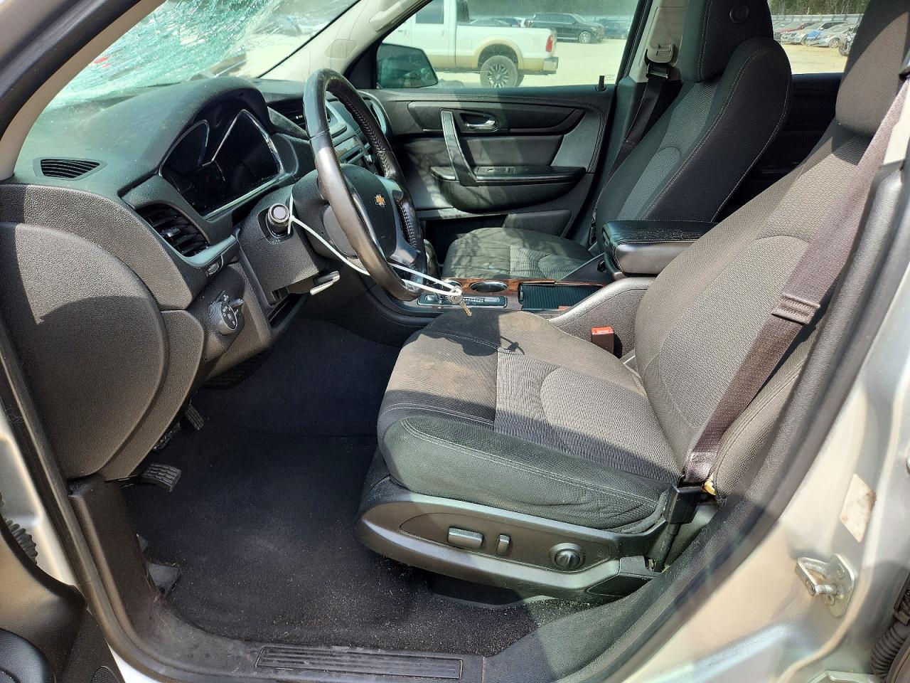 2014 CHEVROLET TRAVERSE LT photo 7