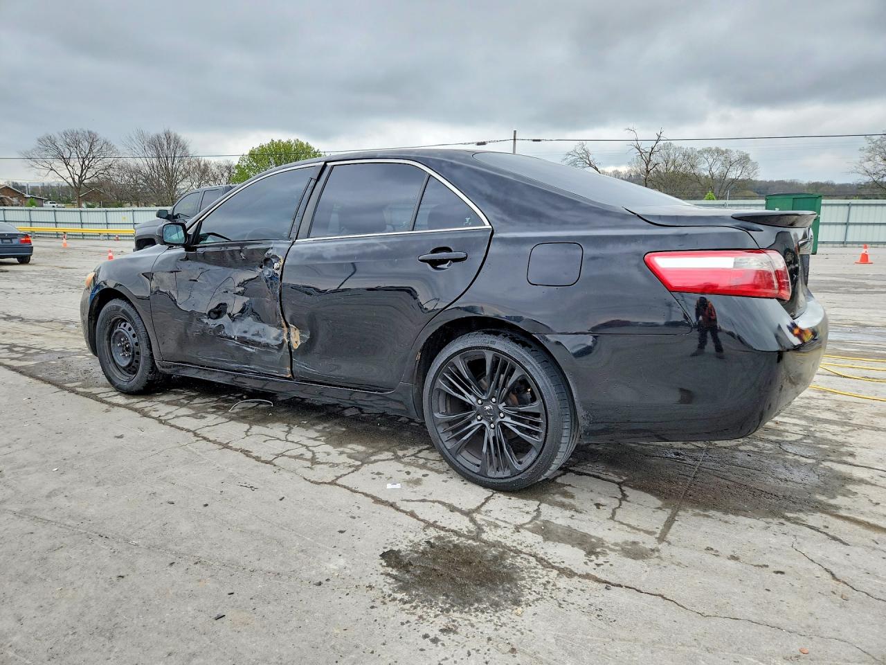 2008 TOYOTA CAMRY BASE photo 2