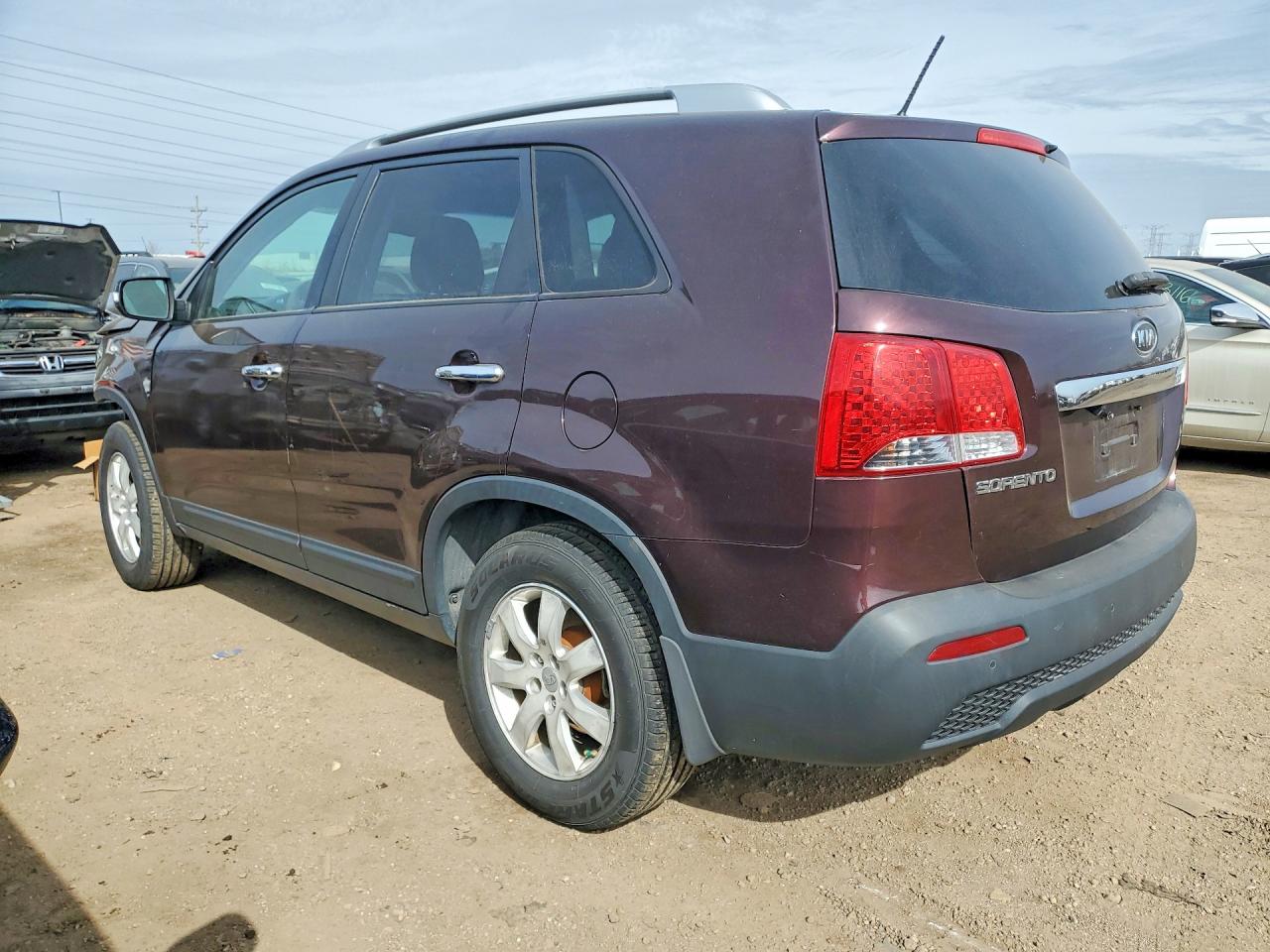 2011 KIA SORENTO LX photo 3