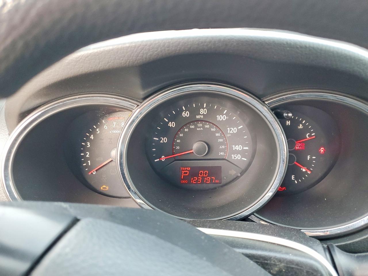 2011 KIA SORENTO LX photo 17
