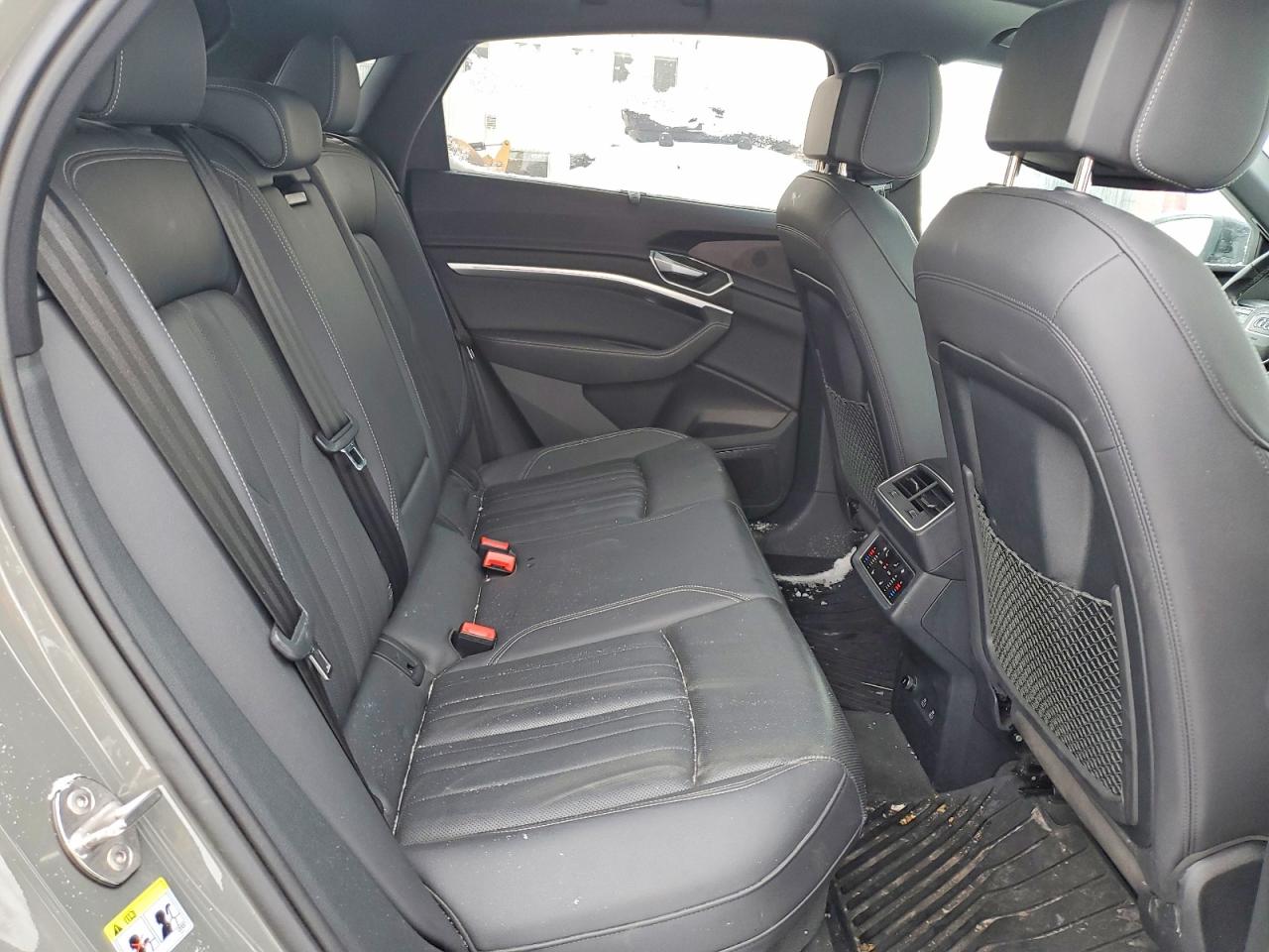 2023 AUDI E-TRON SPORTBACK PRESTIGE photo 28