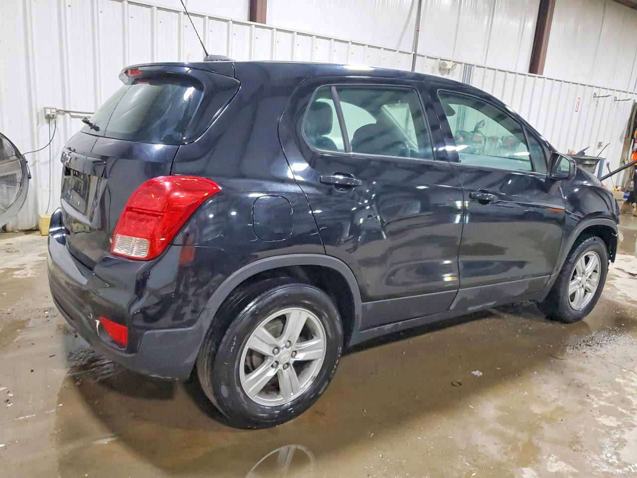 2019 CHEVROLET TRAX LS photo 5