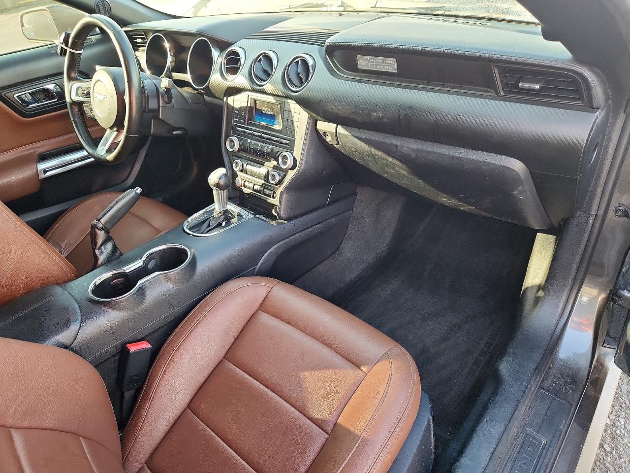 2015 FORD MUSTANG photo 15
