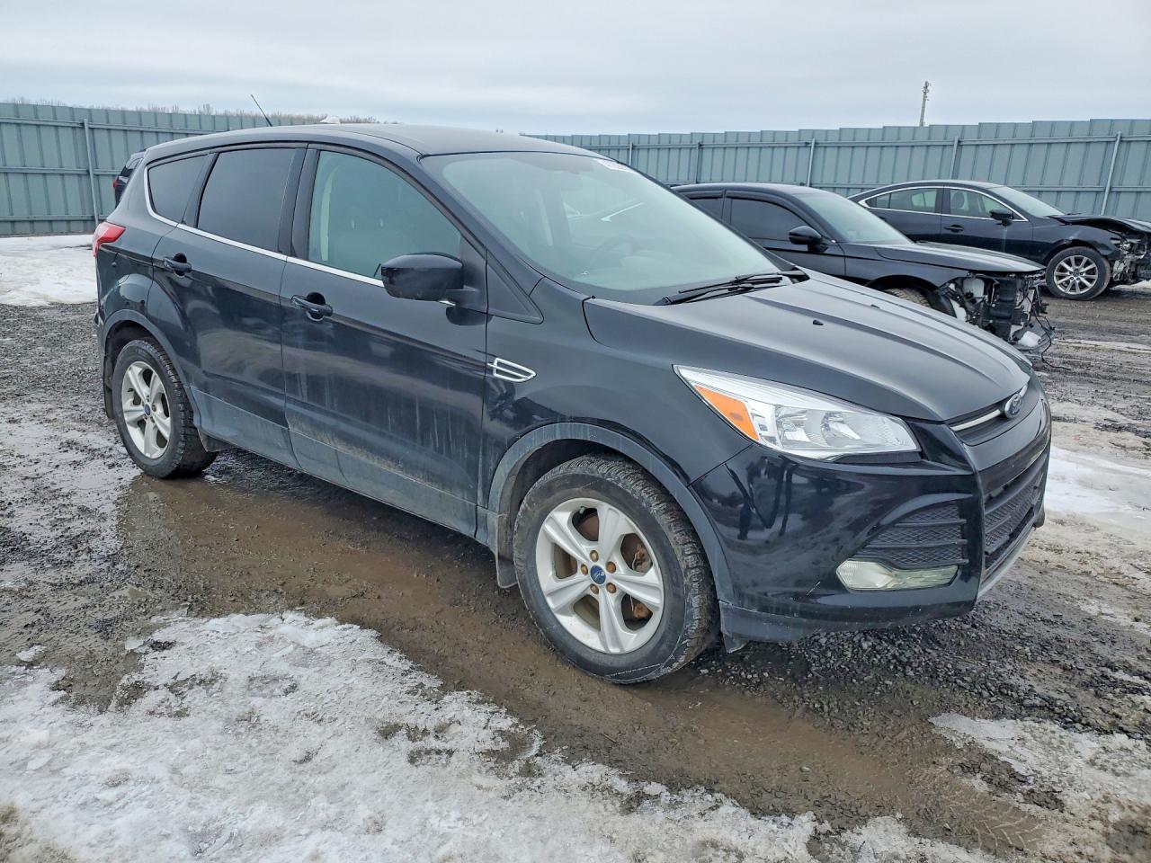 2016 FORD ESCAPE SE photo 4